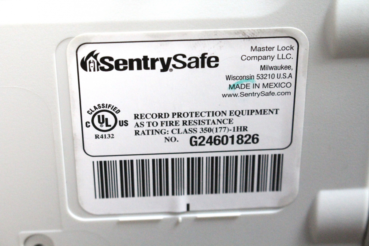 【ト長】Sentry Safe セントリーセーフ JF082CT ビッグボルトシリーズ 耐火金庫 ダイヤル式 取扱説明書付き IR450IOE95_画像3