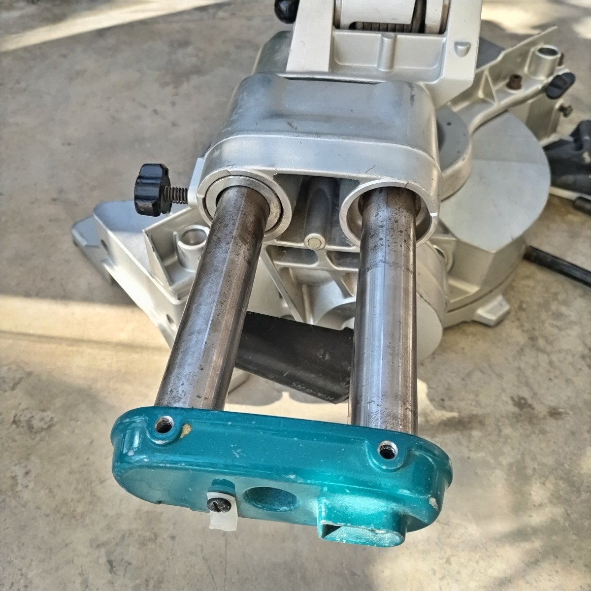 makita LS714D 190㎜ 充電式 スライドマルノコ 18V+18V 作動 makita LS714D 190㎜ 充電式 スライドマルノコ 18V+18V 作動