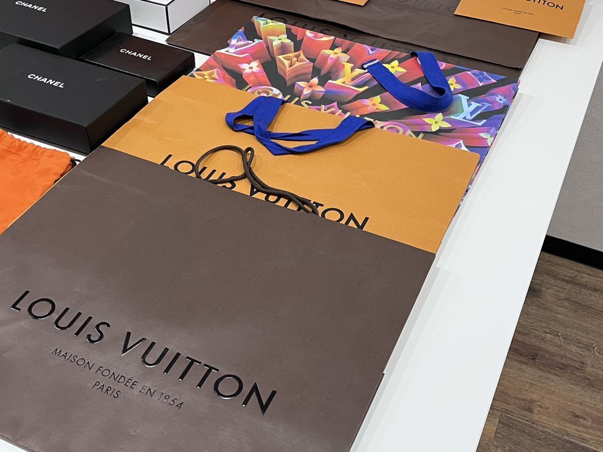 1円スタート　エルメス　HERMES LOUIS VUITTON ルイヴィトン　シャネル　CHANEL ショッパー　ショップ袋　空箱等　その他　含む　全約33点_画像7