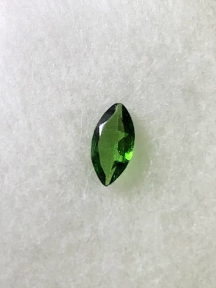 【60倍ルーペクリーン】特濃ツァボライト 0.13ct_正面です