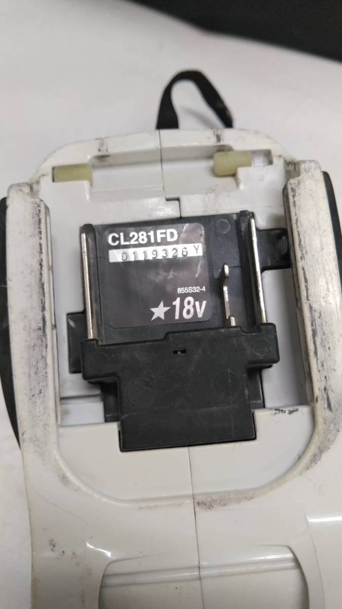 送料無料g28541 makita マキタ 充電式クリーナー CL281FD 充電式 コードレス クリーナ クリーナー 18V 掃除機 清掃 電動工具 大工道具 DIY _画像7