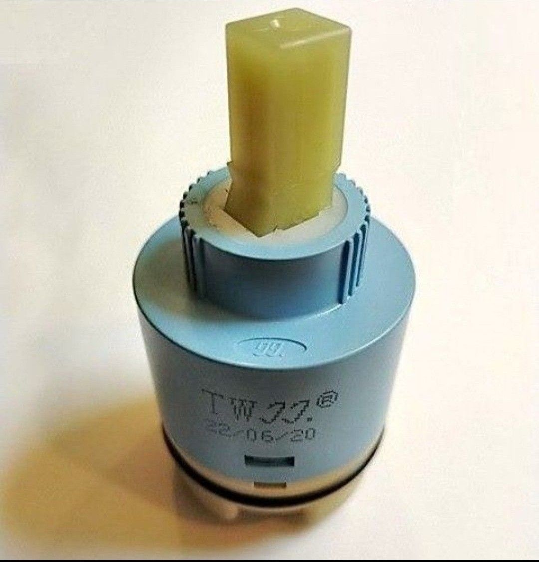 新品】 タカギ 蛇口一体型 浄水器 修理部品 セラミック 新品】 タカギ 蛇口一体型 浄水器 修理部品 セラミック