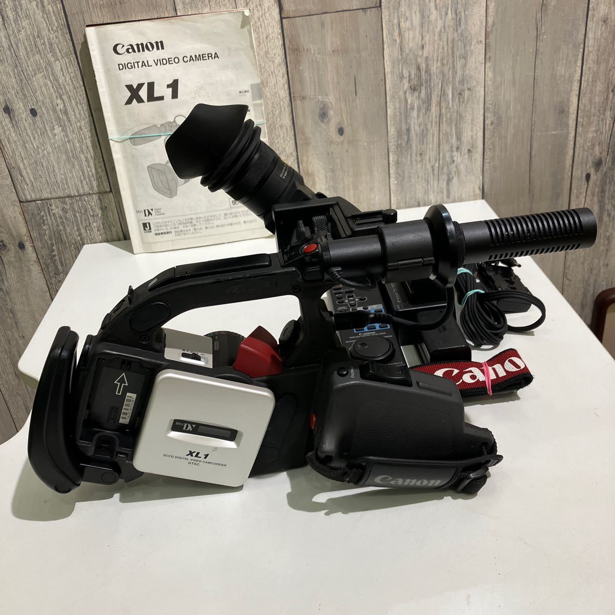 Canon デジタルビデオカメラ XL 1 本体のみ 取扱説明書 付属品一式 通電のみ確認。_画像7