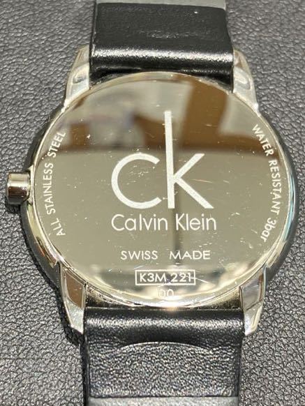 D4418 ジャンク　Calvin Klein k3M 221 カルバンクライン 腕時計 クォーツ ブラック _画像6