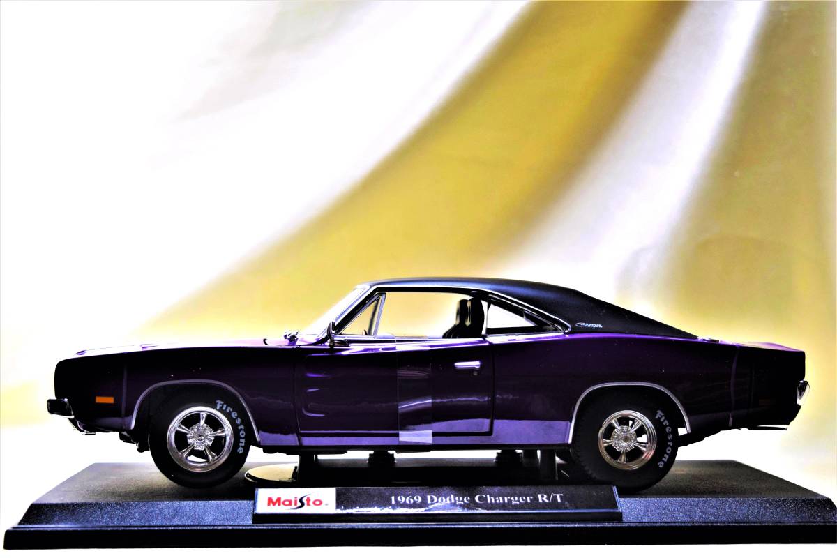 新品マイスト1/18【Maisto】■1969年式 Dodge Charger R/T /レア■ミニカー/ポルシェ/BMW/アウディ/シボレー/ランボルギーニ/_画像2