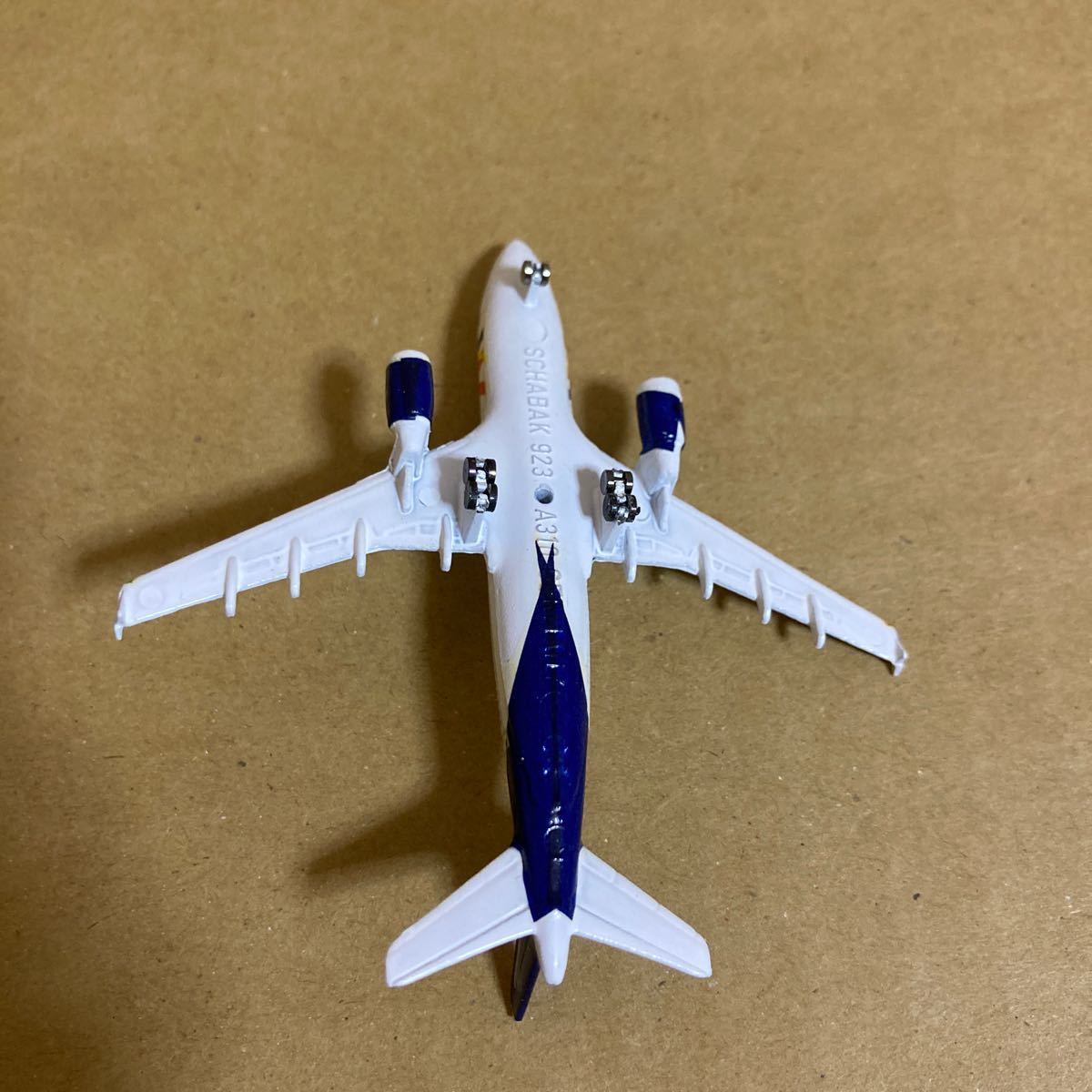 ■SCHABAK 1/600 ロシア旅客機３機セット アエロフロート A310 ロシア航空(現：ロシア連邦政府専用機)Il96 アルメニア航空A310【中古品】■_画像7