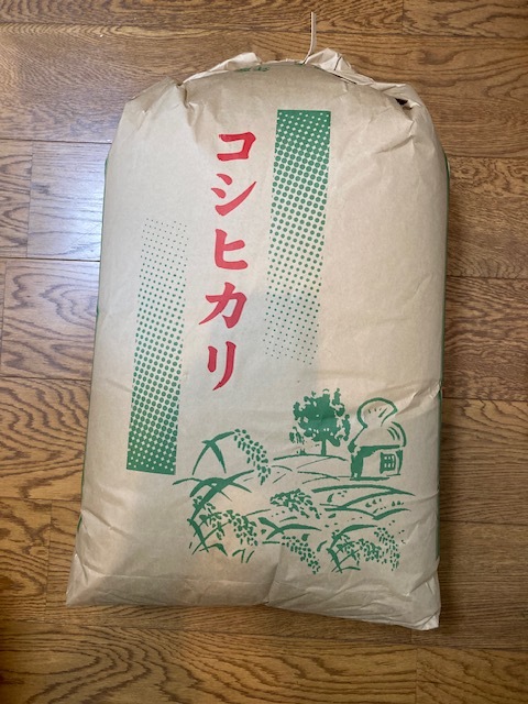 令和５年度産★京都産コシヒカリ　玄米 30ｋｇ　送料無料！　_玄米30ｋｇの袋です。