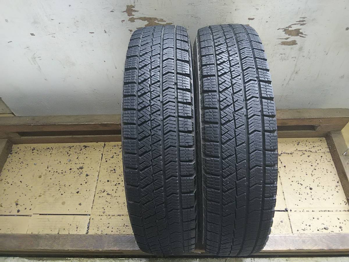 T679 145/80R13 ブリヂストン ブリザック VRX2 冬タイヤ 溝有り良品 中古売切り2本SET 法人向け送料安_画像1