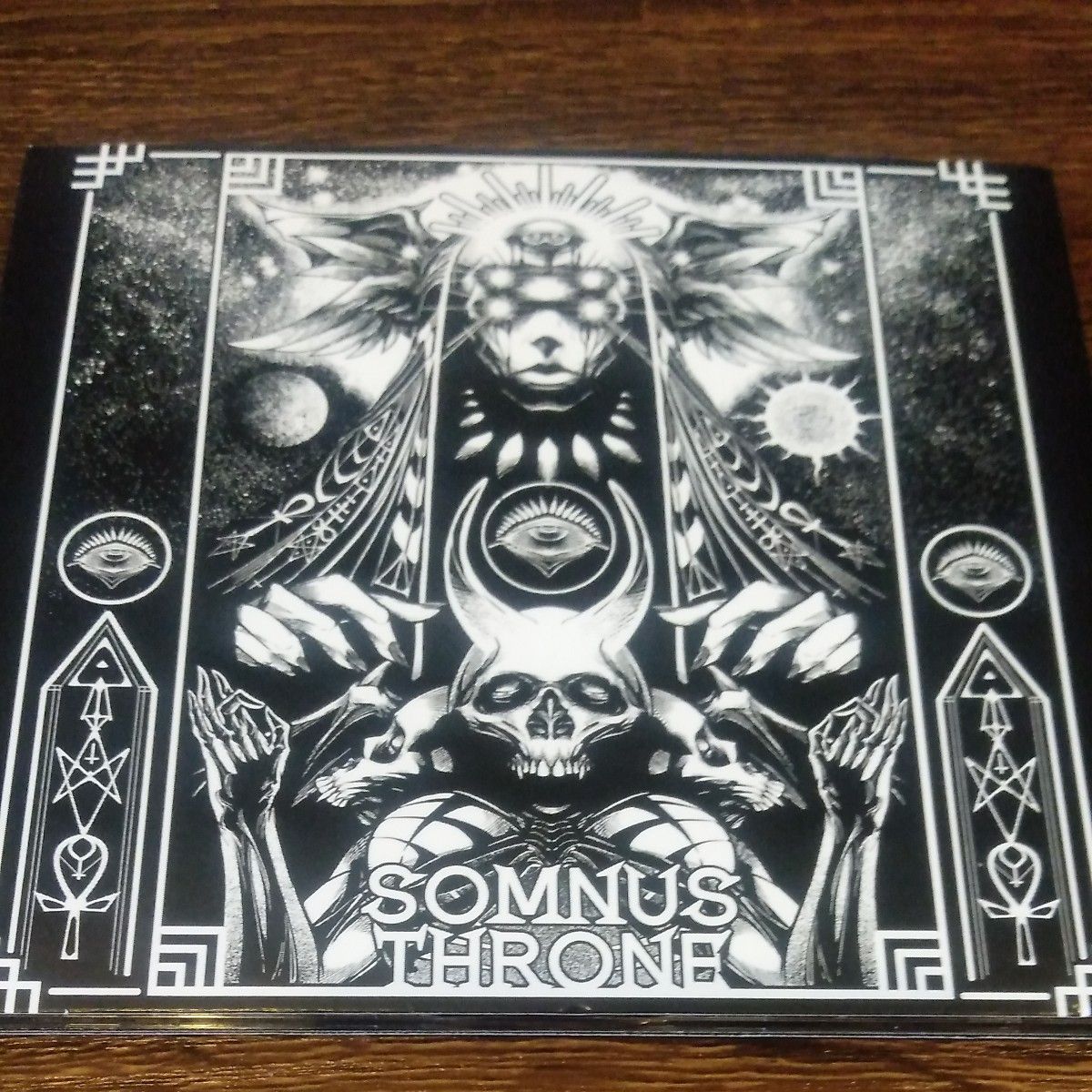 SOMNUS THRONE　中古CD デジパック