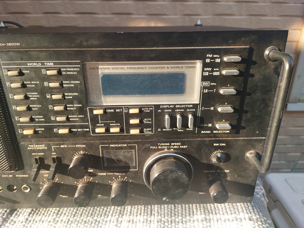 Hitachi surge Ram KH-3800W AM/FM/SW BCL radio HITACHI Hitachi surge Ram KH-3800W AM/FM/SW BCL radio HITACHI