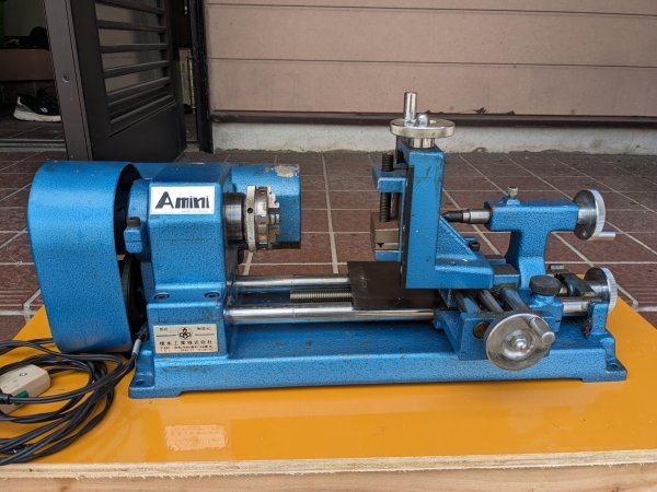 榎本工業株式会社 中古 超小型卓上旋盤 Amini(エミニ) No.1100 榎本工業株式会社 中古 超小型卓上旋盤 Amini(エミニ) No.1100