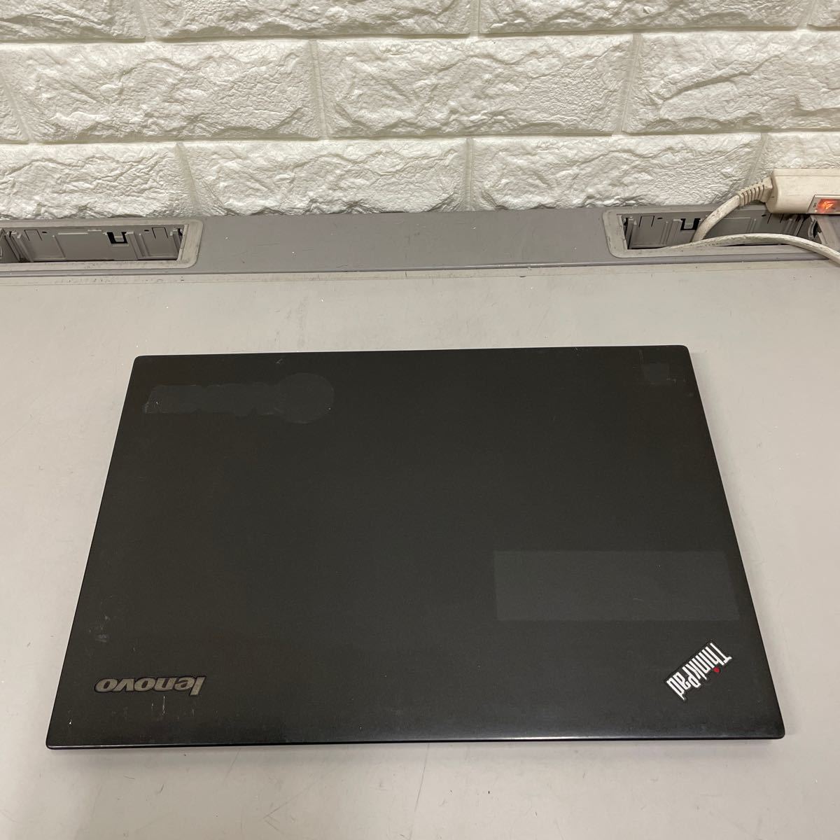 キ61 Lenovo ThinkPad X1CARBON Core i7 5600U メモリ8GB ジャンク_画像4