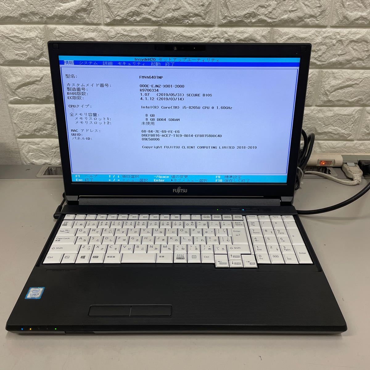 ケ70 富士通 LIFEBOOK A579/BX FMVA6401NP Core i5 8265U メモリ8GB_画像9