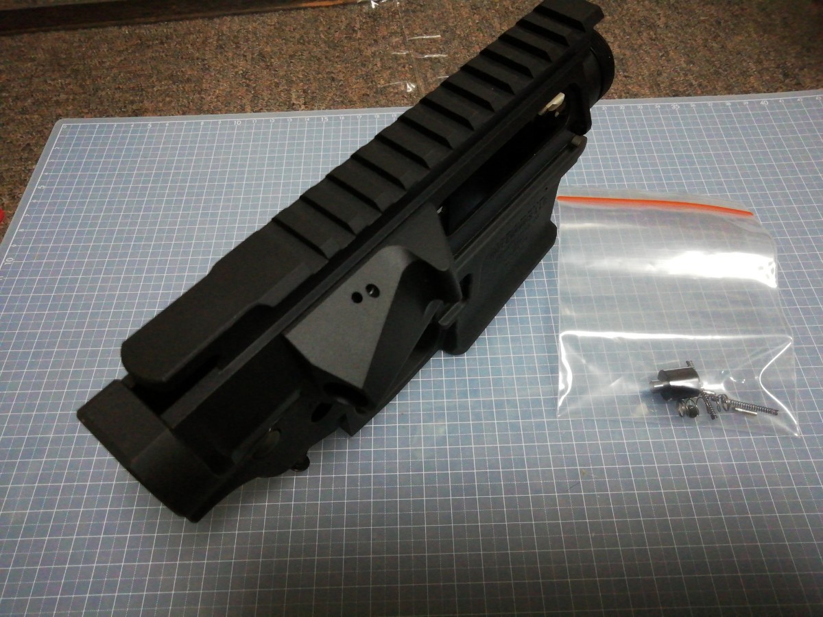 『収集品』IRON　VltorMURアッパーとNOVESKE GEN3ロア　レシーバー　マルイ　GBB　MWS　M4用_画像4