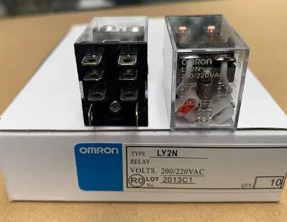 【 新品★送料無料 】50個入り OMRON オムロン LY2N 200/220VAC ACパワーリレー【６ヶ月保証】_画像1