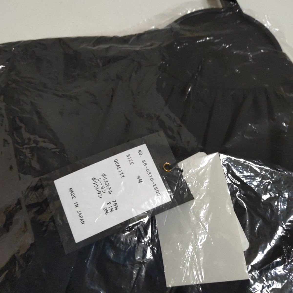 レディーストップス  ブラウス  シャツ  黒  ブラックプルオーバー  日本製  新品  未使用  スコットクラブ  ヤマダヤ