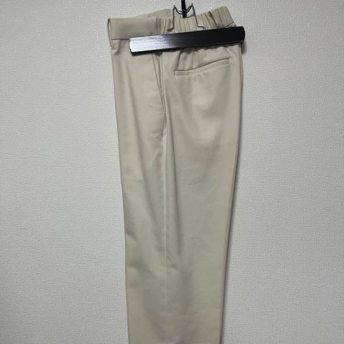 美品 MARKAWARE FLAT FRONT TROUSERS IVORY -マーカウェア 美品 MARKAWARE FLAT FRONT TROUSERS IVORY -マーカウェア