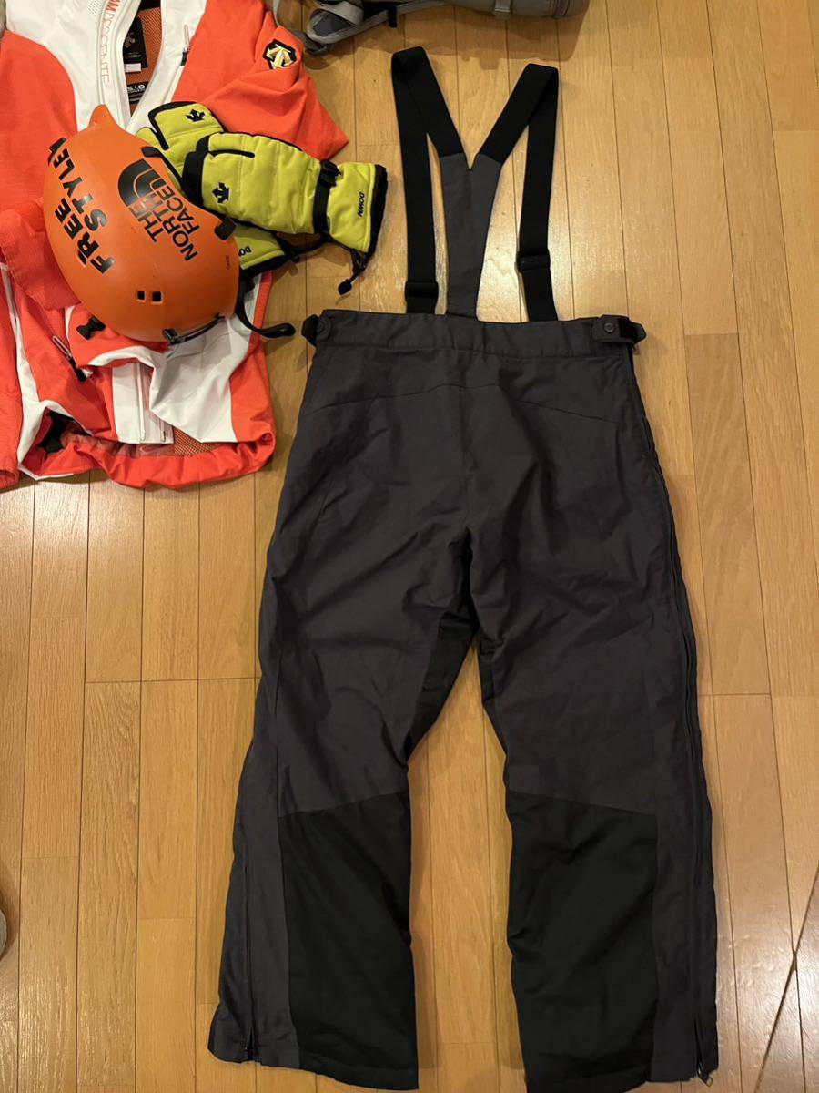 美品 DESCENTE デサント × OGASAKA 小賀坂 高性能HEAT NAVI ヒートナビ スキーウエア パンツ 豪華立体ロゴ sizeM ダークグレー ОGA-7513_画像6