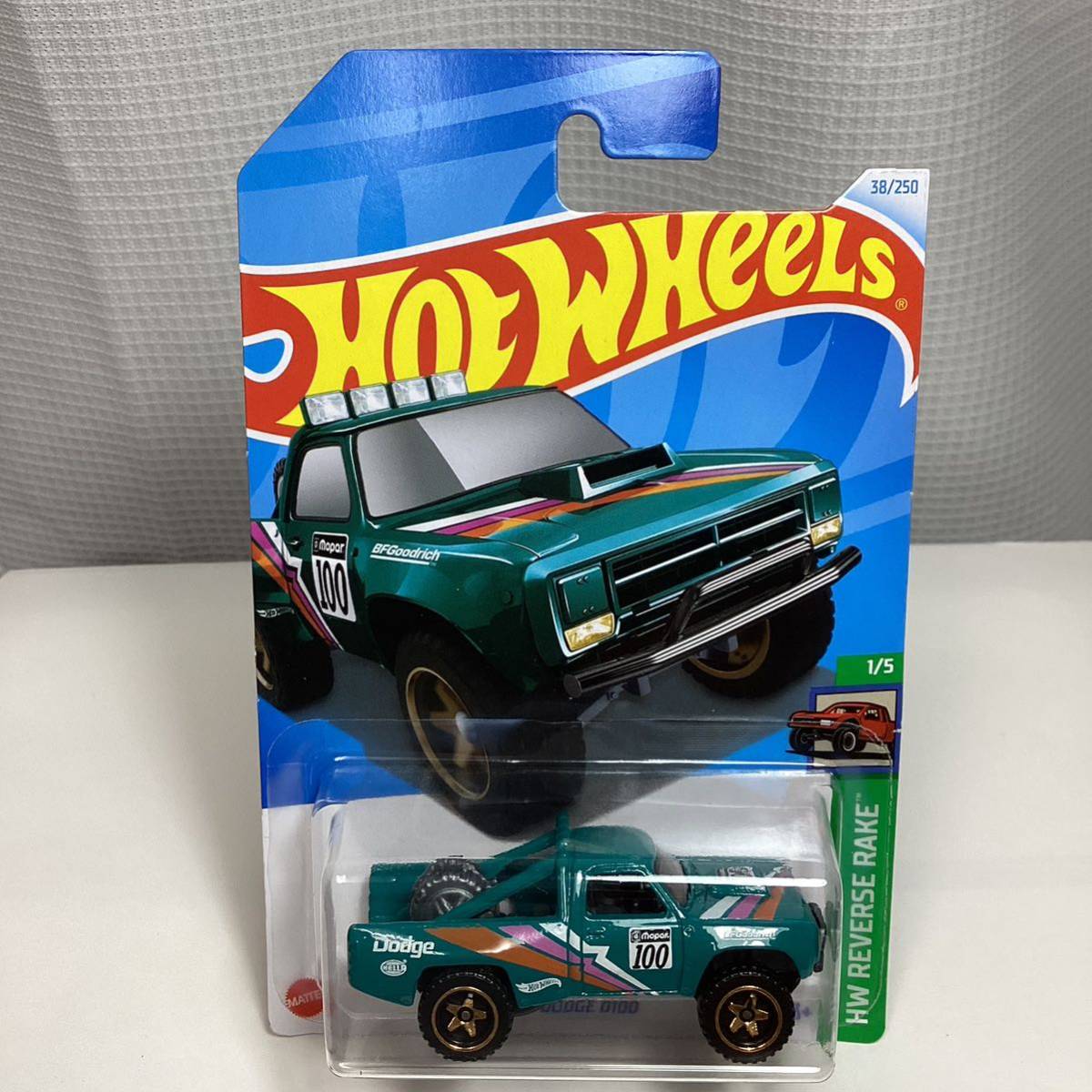 Bアソート ☆ホットウィール☆ '87 ダッジ　D100 Hot Wheels_画像2