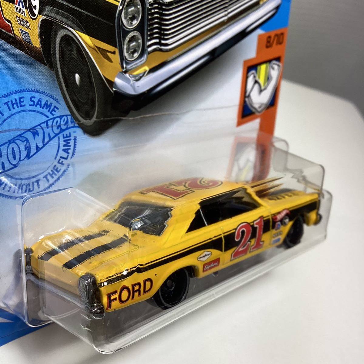 TREASURE HUNT!トレジャーハント！☆ホットウィール☆ '65 フォード　ギャラクシー Hot Wheels _画像4