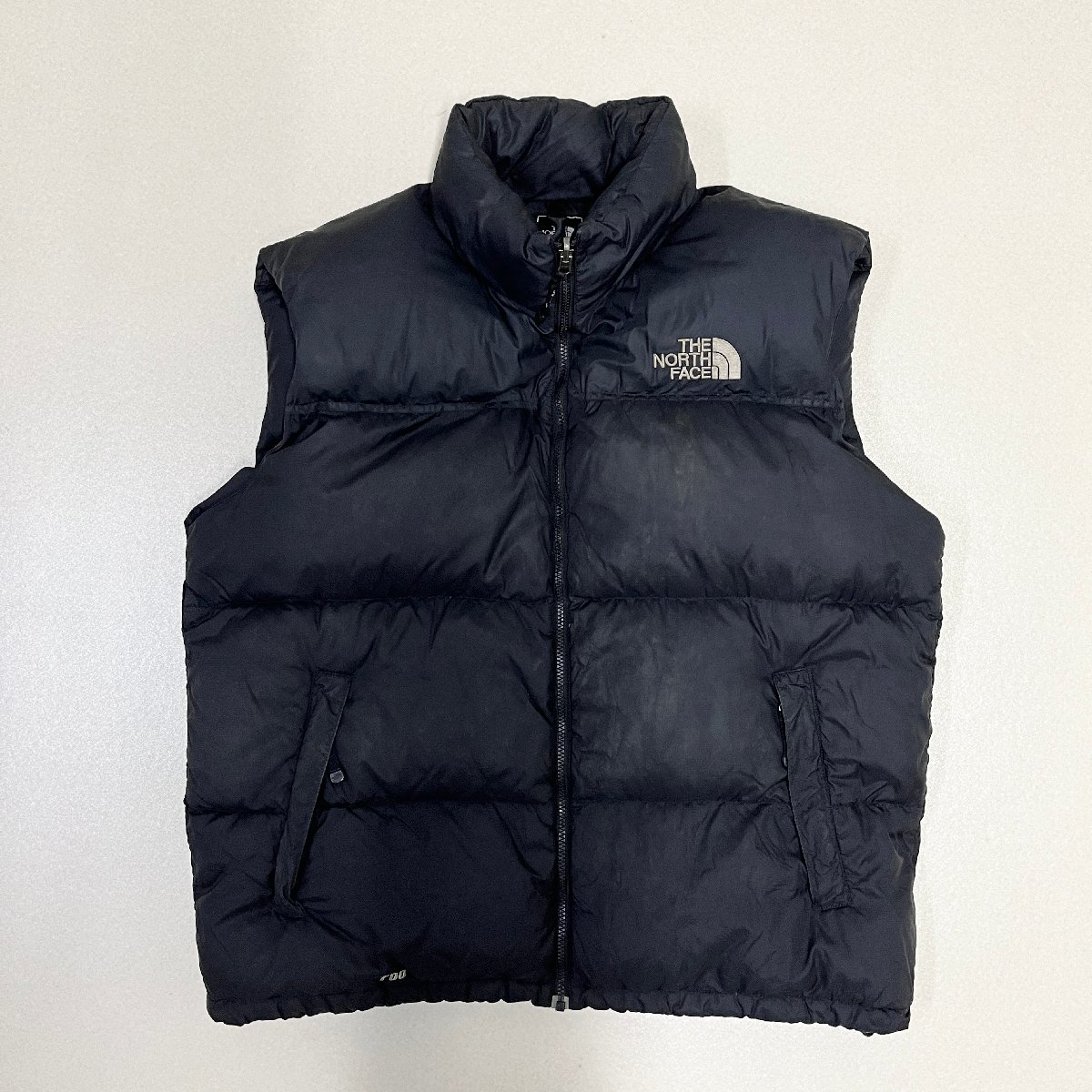 ●THE NORTH FACE ザノースフェイス ダウンベスト グースダウン 中綿 フード ロゴ刺繍 ND01587 防寒 メンズ サイズXXL ブラック 0.6kg●_画像1