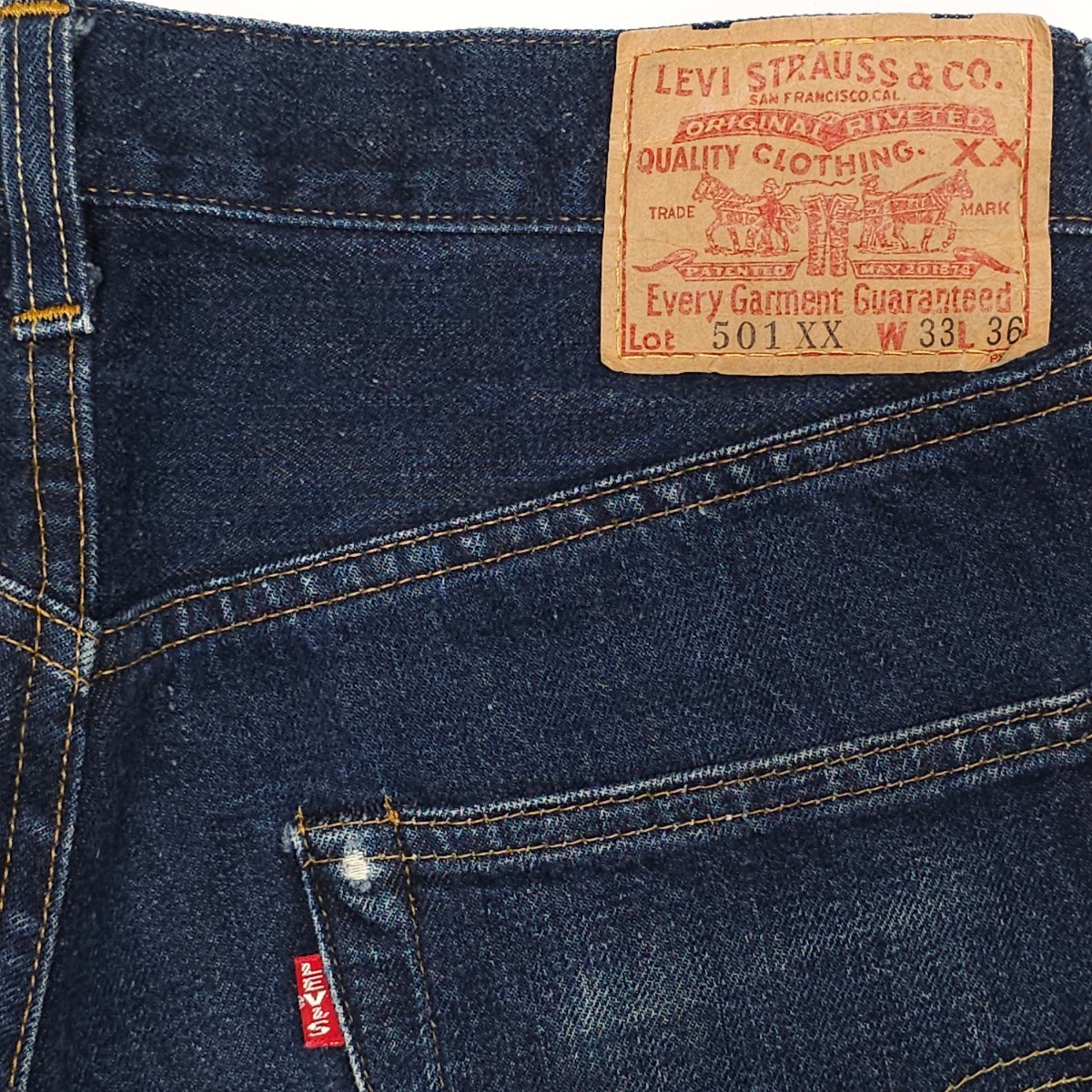 濃紺！USA製Levi'sリーバイス☆501XXヴィンテージ復刻33ジーンズ☆赤耳BIGEビッグEバレンシア米国製555