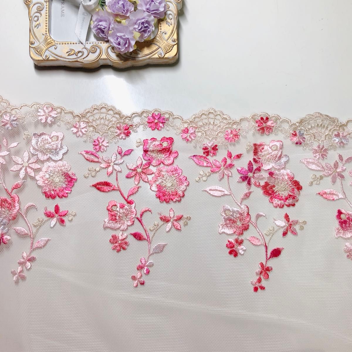 チュールレース・両山・幅広・花・刺繍・生地