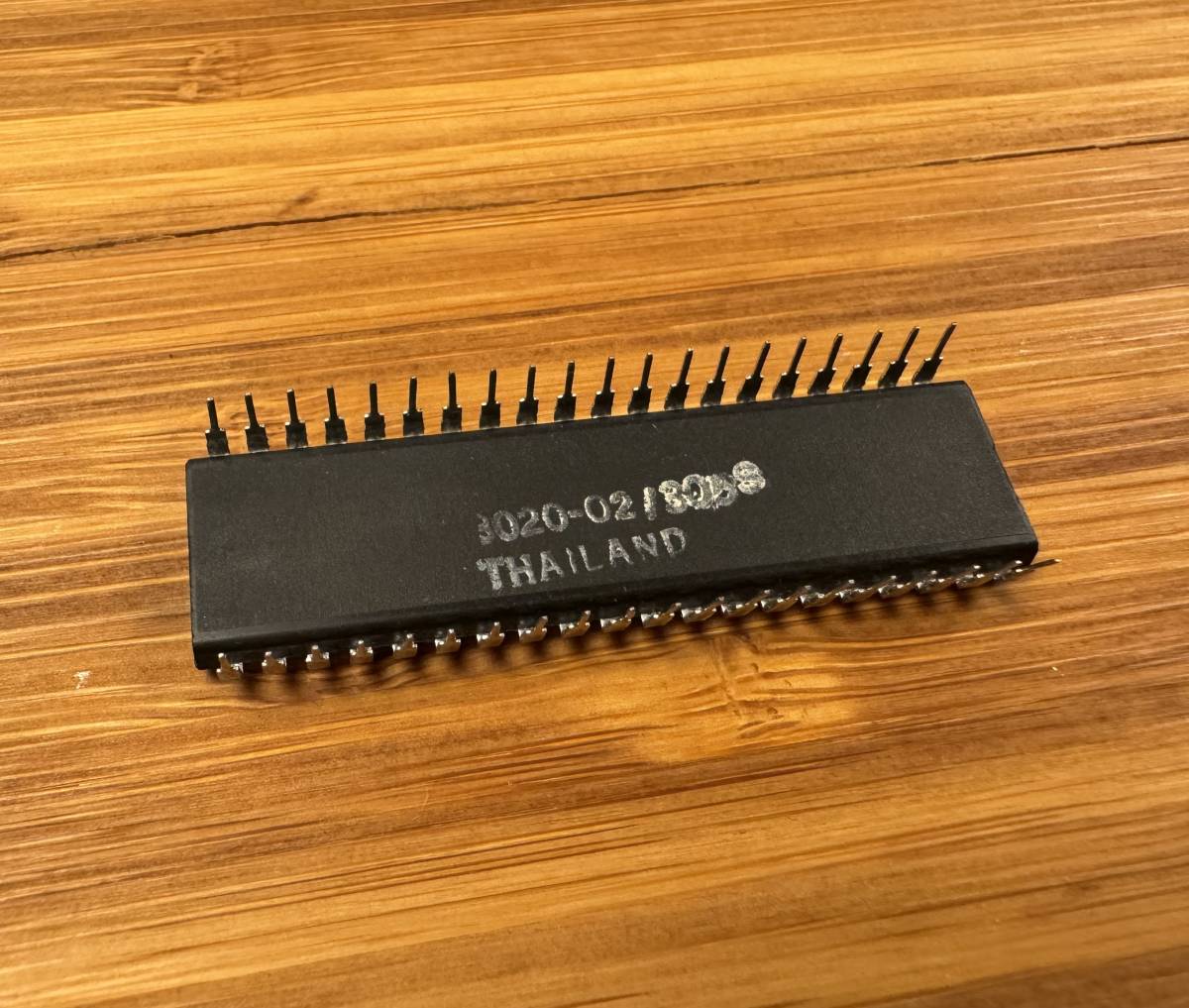 CPU　6502　（AppleII 、Commodore PETで使用）・動作確認済み_画像2