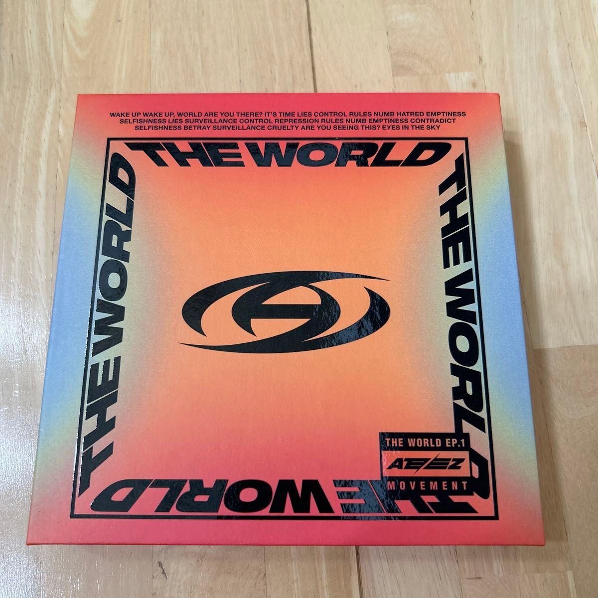 ateez アチズ　the world ep.1 movement. アルバム　CD