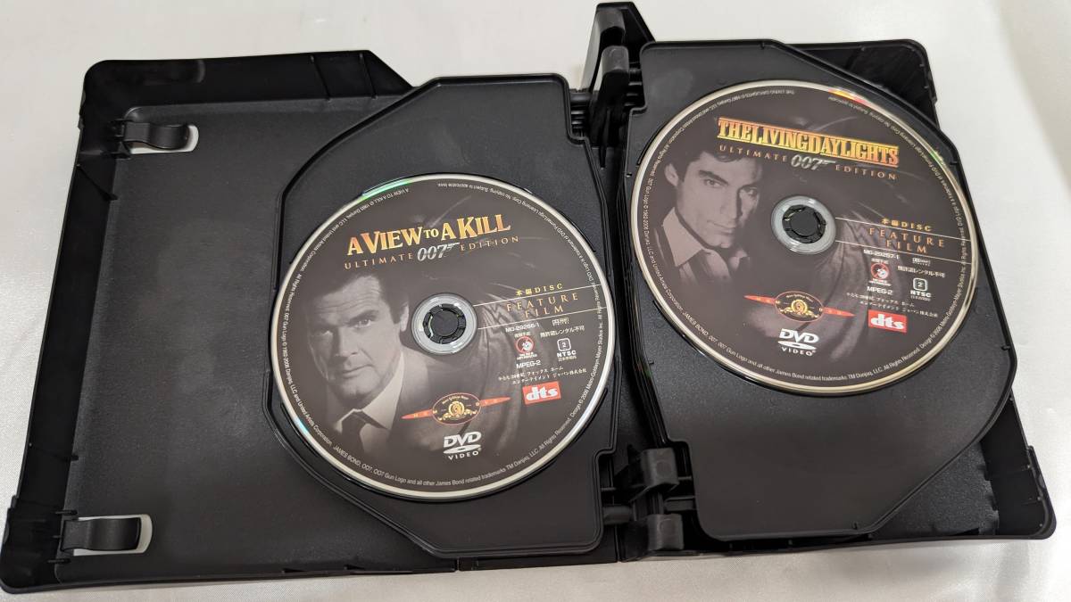 【H2341】DVD THE JAMES BOND COLLCTION ジェームズボンド 007 コレクターズDVD-BOX_画像6