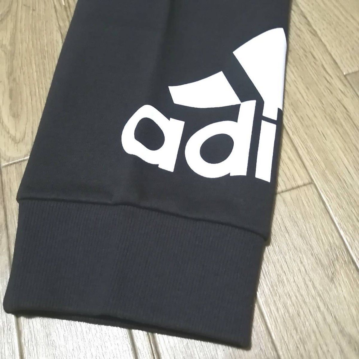 【定価4939円】値下げ不可　値上げ予定　新品　adidas　アディダス　メンズ　スエット　ジョガーパンツ　Lサイズ　　黒　