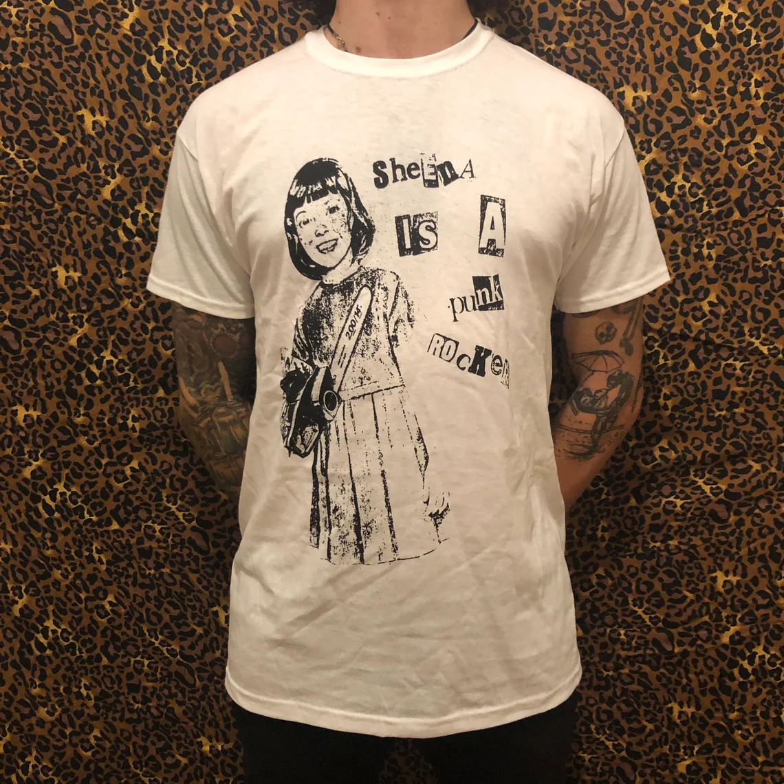 Lサイズ ラモーンズ Ramones パンク ロックPUNK ”Sheena is a Punk Rocker” Tシャツ Lサイズ ラモーンズ Ramones パンク ロックPUNK ”Sheena is a Punk Rocker” Tシャツ