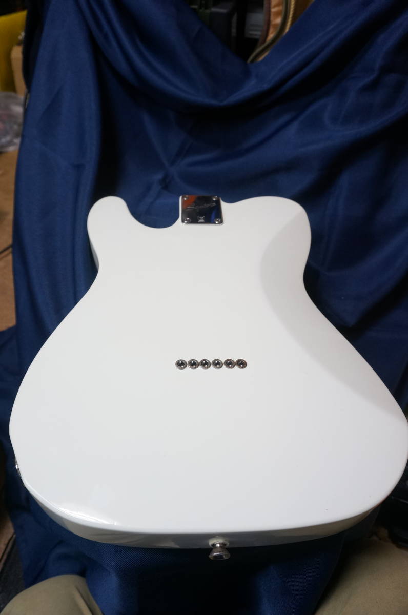 ◆フェンダースクワイヤーClassic Vibe '70s Telecaster Deluxe Olympic White　ボディ部中古◆_画像2