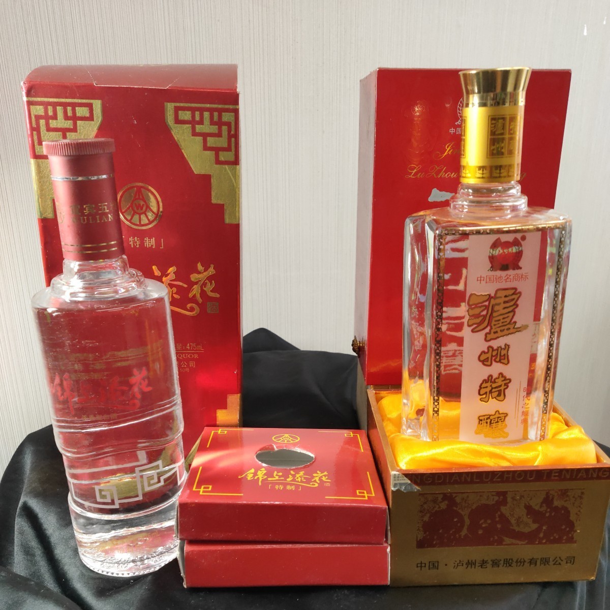 【 瀘州特醸 錦上添花 】2本まとめ 中国 古酒 箱付 52度500ml 52度 475ml 倉庫保管品 全国発送 珍酒 白酒 貴重品 宜五粮液股有限公司_画像1