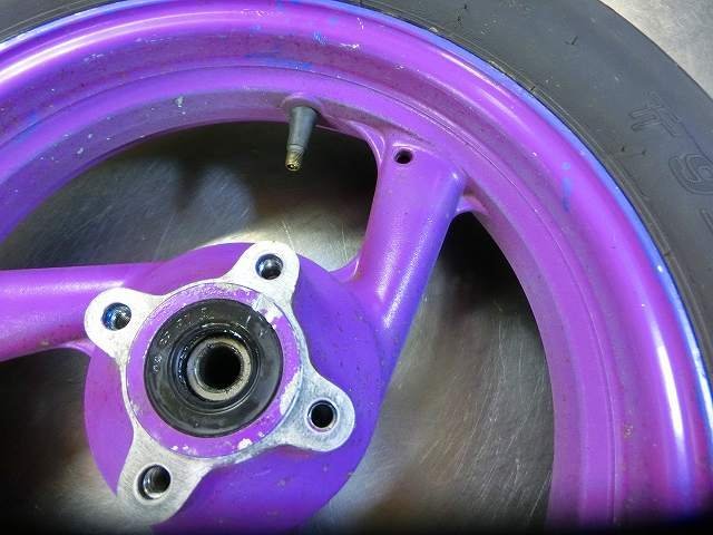 TZM50R リアホイール 12ｘ2.75☆4KJ_画像9