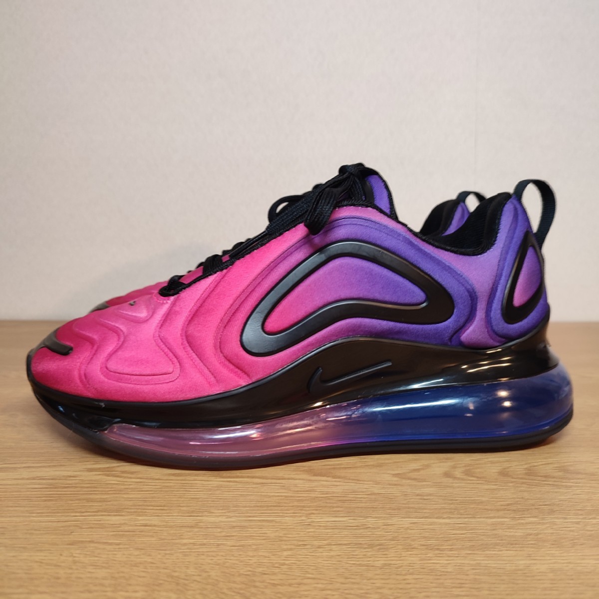 美品 大人気 NIKE WMNS AIR MAX 720 SUNSET PACK