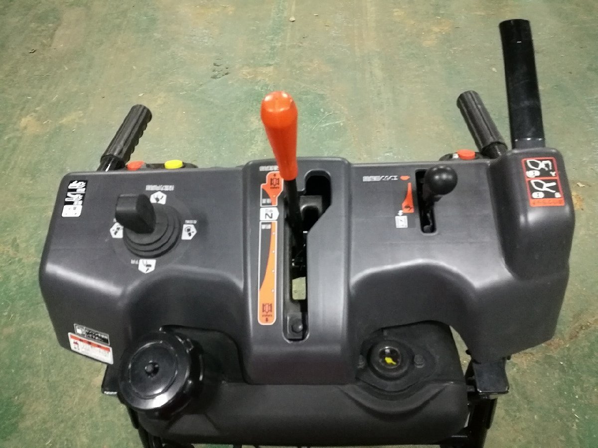 Yahoo!オークション - (山形酒田)ホンダ除雪機 HSS1181i【引取 Yahoo!オークション - (山形酒田)ホンダ除雪機 HSS1181i【引取