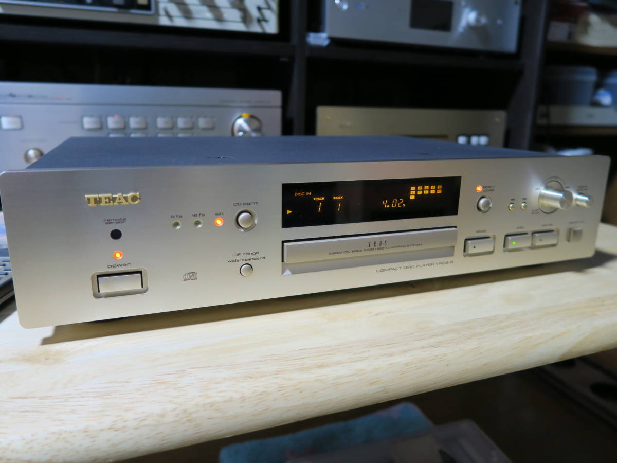 ♪♪TEAC ティアック VRDS-8 Compact Disc Player (CDプレーヤー)♪♪_画像1