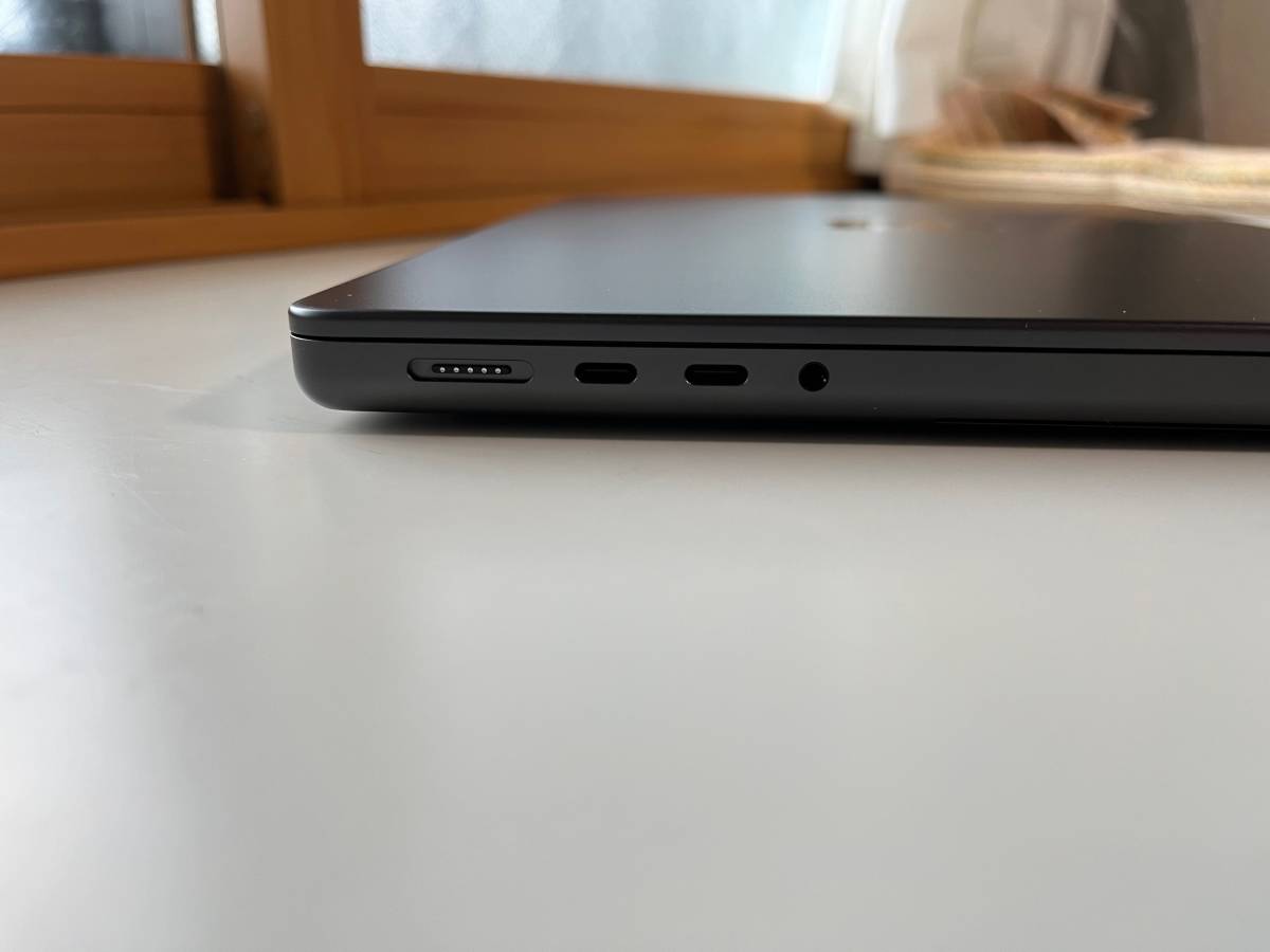 MacBook Pro 14インチ M3 Pro 18GB 512GB MRX33J/A スペースブラック 充放電回数5回 保証期限12月1日_画像5