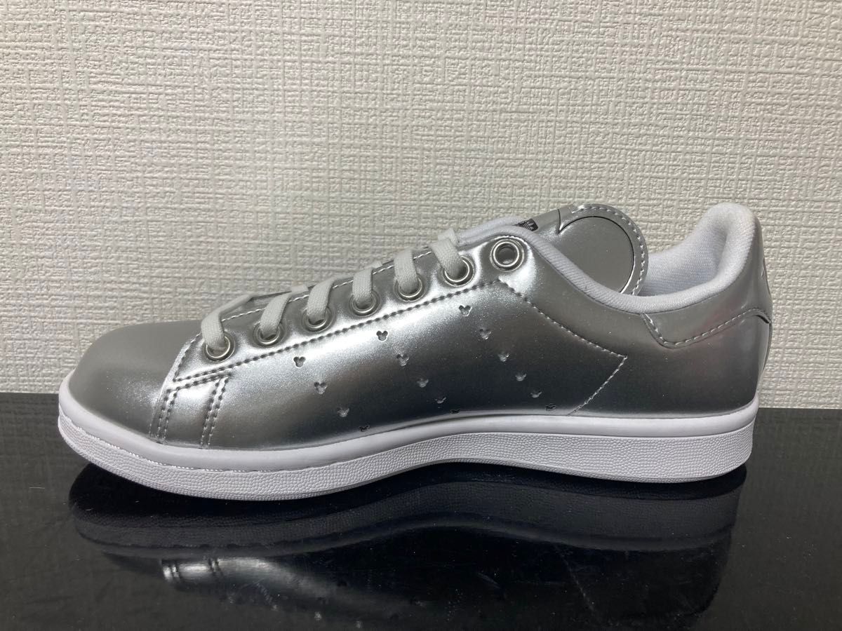 新品レディーススニーカー24cmアディダスオリジナルススタンスミスSTANSMITH ディズニーミッキー adidasDisney