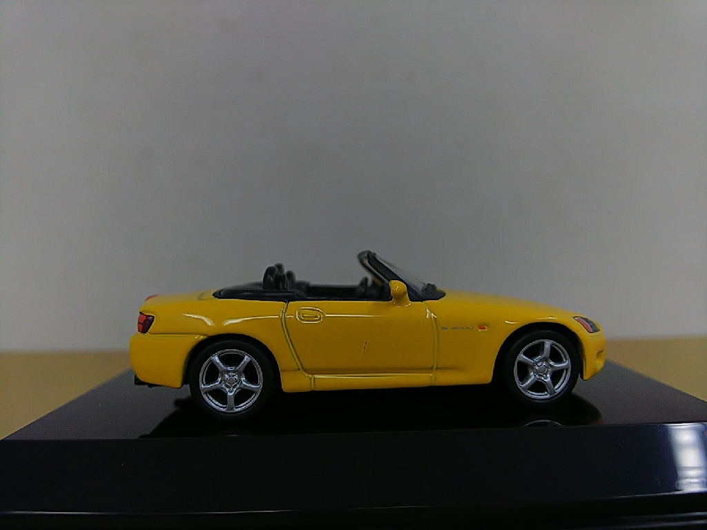 ■ AUTOartオートアート 1/64 2011 Honda S2000 イエロー ホンダ ミニカーの画像4