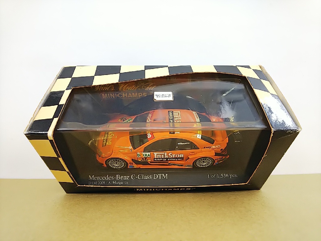 ■ PMA MINICHAMPS(パウルズモデルアート) 1/43 MERCEDES-BENZ C-Class DTM 2005 オレンジ メルセデスベンツ レーシングミニカー_画像6