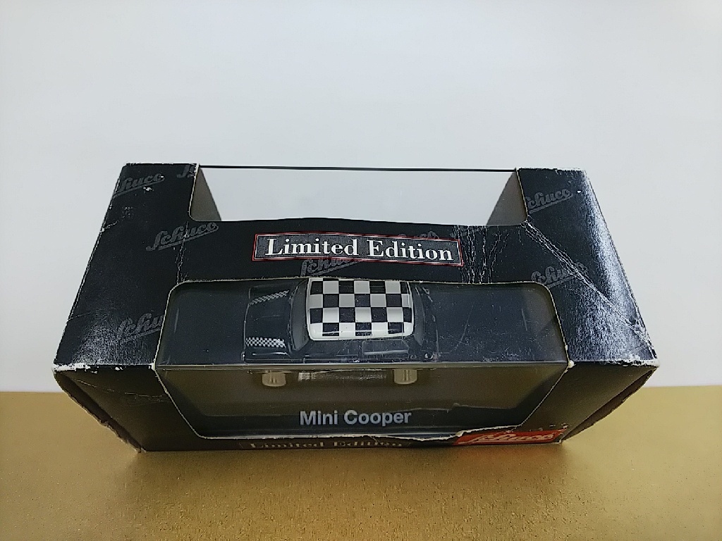 ■ Schucoシュコー製　　限定 1/43 MINI COOPER ”BlacK & White” ブラック×ホワイト ミニクーパー モデルミニカー_画像6