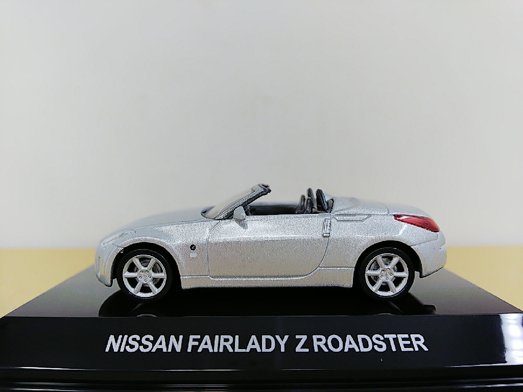 ■ AUTOartオートアート 1/64 NISSAN FAIRLADY Z ROADSTER シルバー 日産フェアレディ ロードスター シルバー ミニカーの画像1