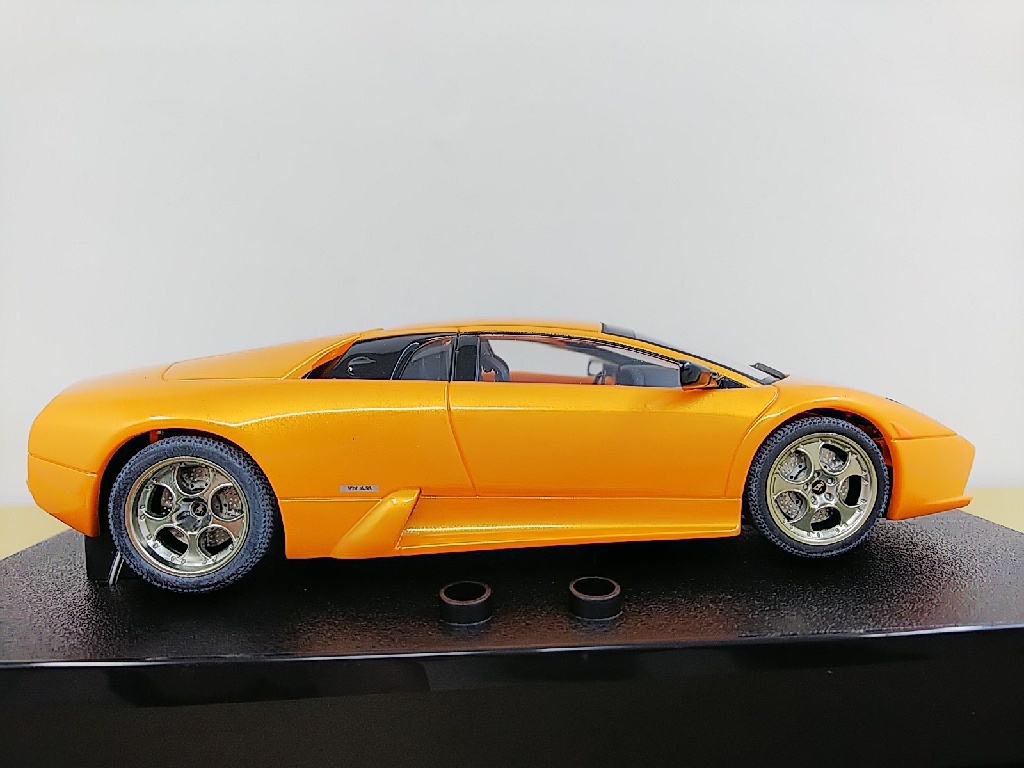 ■ AUTOartオートアート 1/32 Lamborghini Murcielago オレンジン ランボルギーニ・ムルシエラゴ スロットカー モデルミニカー_画像4