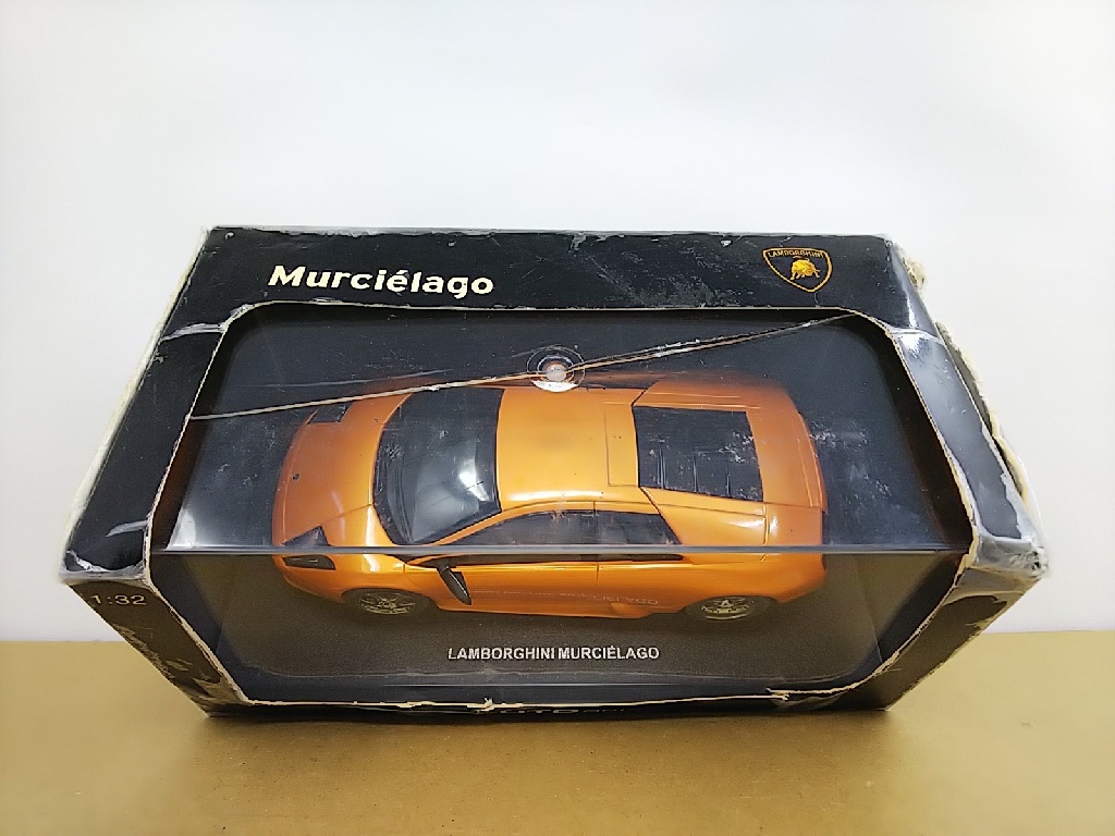 ■ AUTOartオートアート 1/32 Lamborghini Murcielago オレンジン ランボルギーニ・ムルシエラゴ スロットカー モデルミニカー_画像6