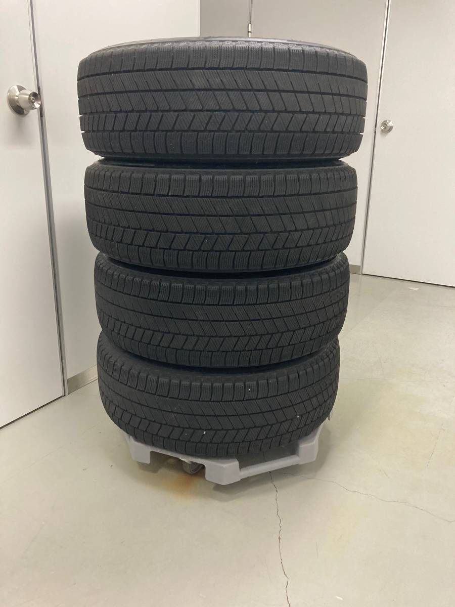 美品！ブリジストン ブリザックＶＲＸ３とホイールのセット 225／60Ｒ17 7Ｊ PCD114.3　＋38 ハブ径73_画像7