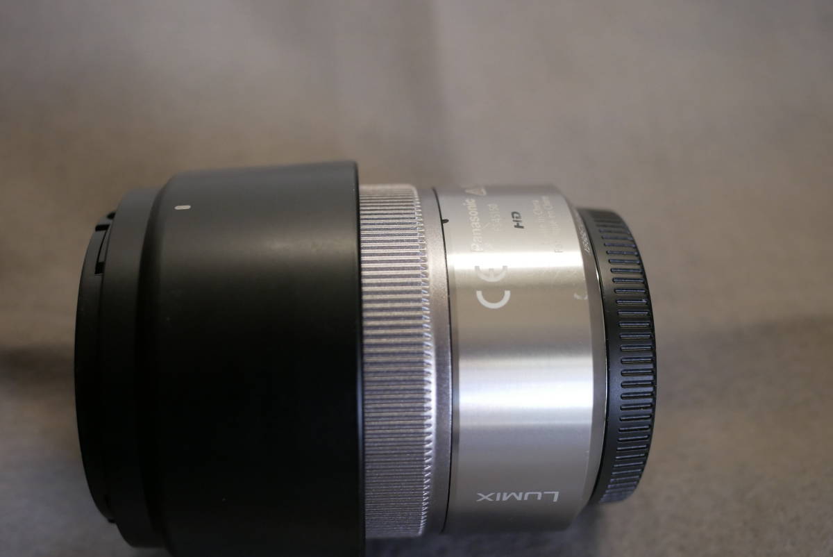 パナソニック　H-FS45150 LUMIX G VARIO 45-150mm F4-5.6 MEGA O.I.S シルバー　美品_画像2