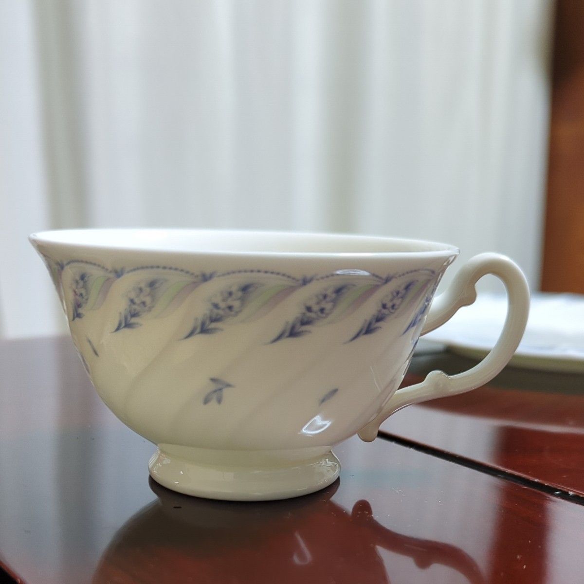 【お値下げ】Noritake　ノリタケ　 ペアカップ＆ ソーサー　ケーキ皿2枚