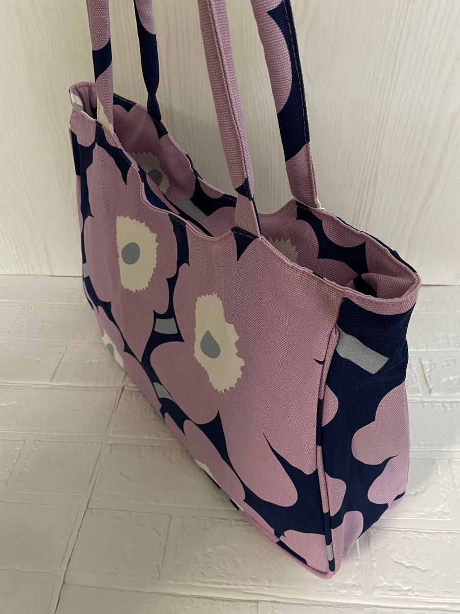 新品　Marimekko マリメッコ トートバッグ  ウニッコ